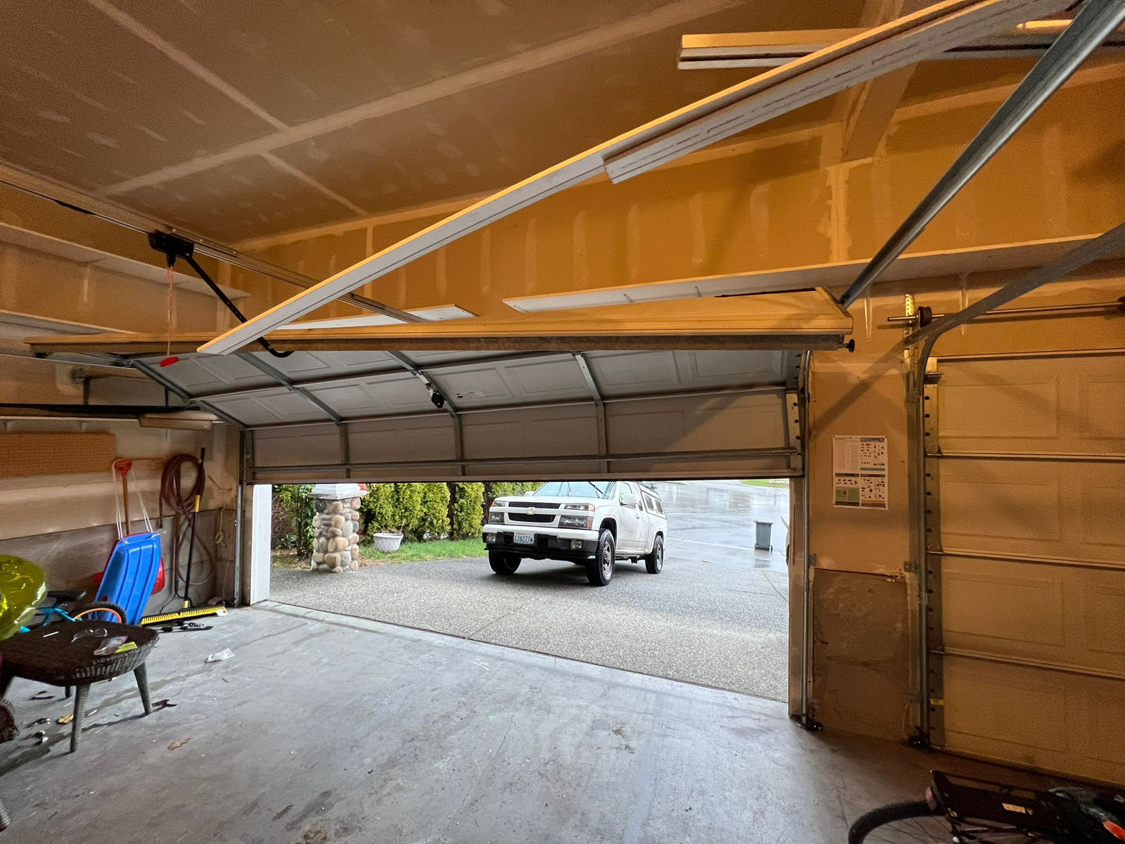 What to Do When Your Garage Door Cable Snaps